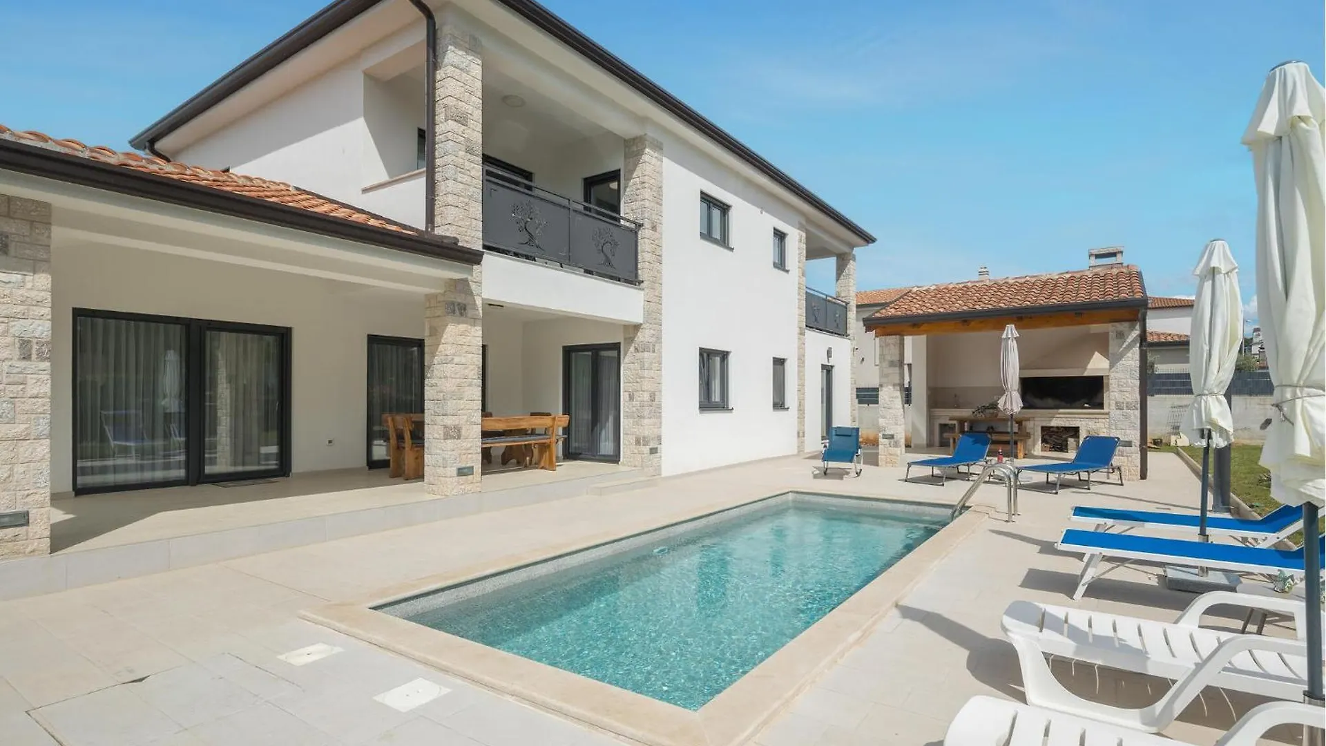 1 Bedroom Lovely Apartment In Porec