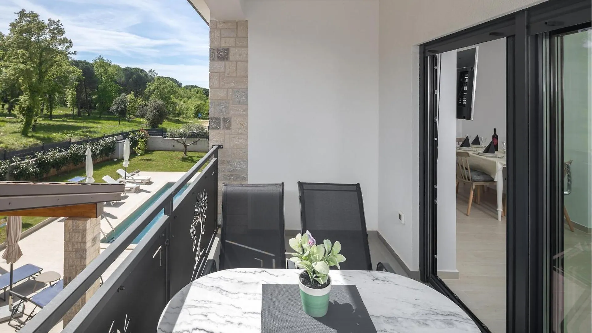1 Bedroom Lovely Apartment In Porec 0*,